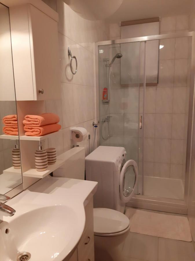 Apartments Agrijan Maslenica Bagian luar foto